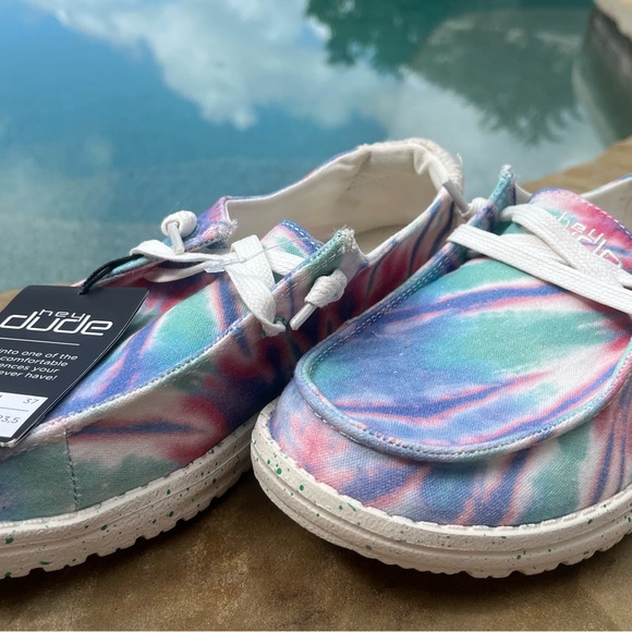 Hey Dude Women's Wendy Tie Dye Slip-On Shoes in Rose Candy Size 6 NWT - Picture 10 of 11